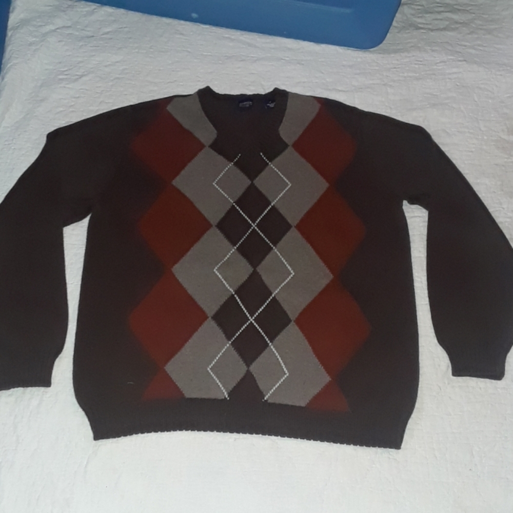 Arrow men's sweater